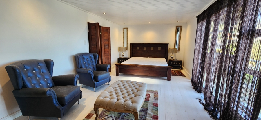 To Let 4 Bedroom Property for Rent in Glencairn Heights Western Cape